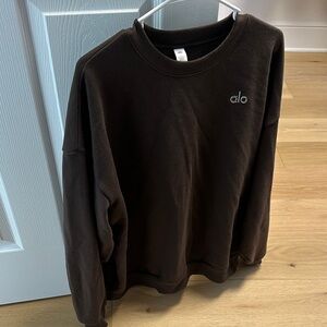 ALO Yoga Women’s Dark Brown Crewneck Sweater